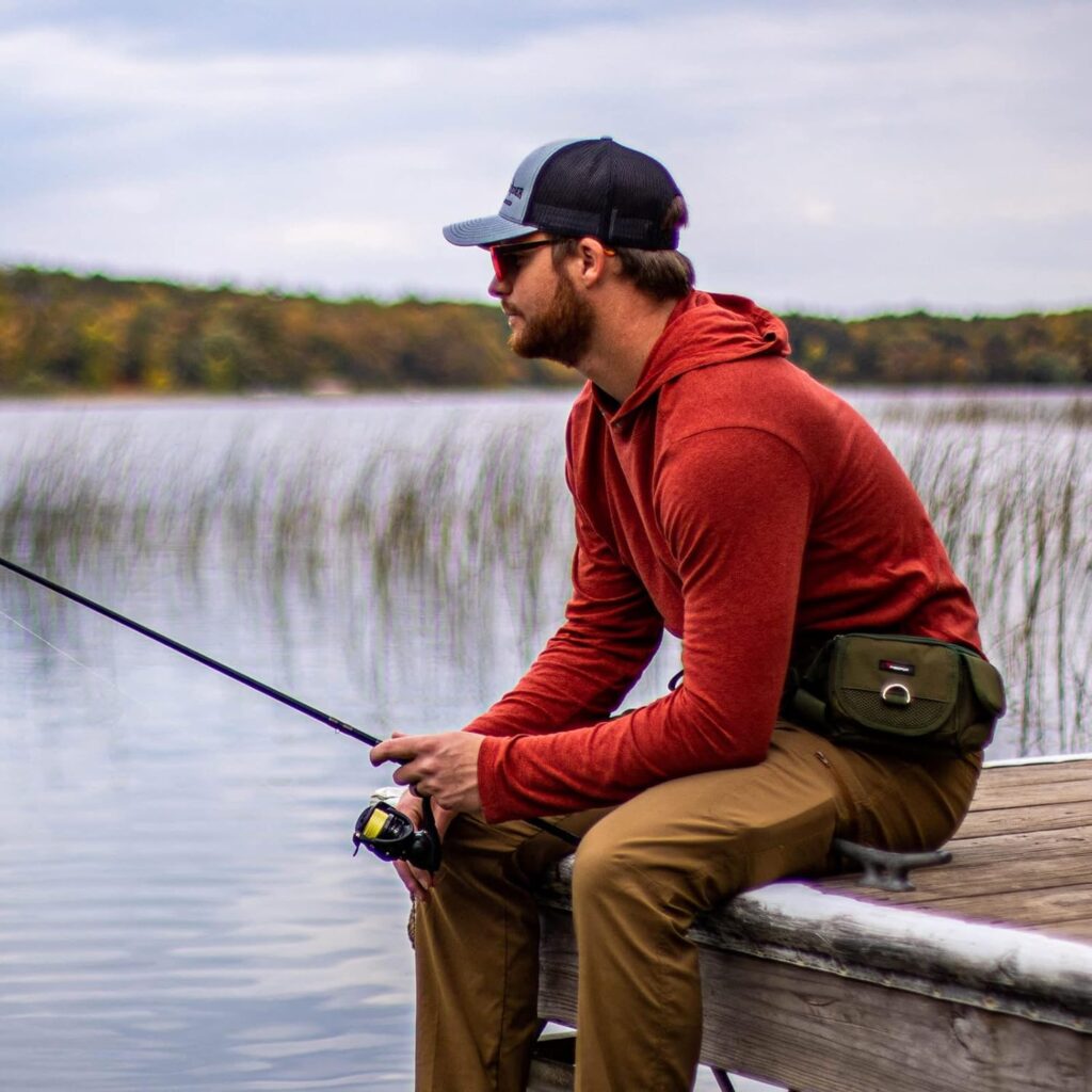 Piscifun Fishing Tackle Bag with Adjustable Waist Strap, Portable Multi-function Fanny Fishing Storage Pack, Water-Resistant Outdoor Fly Fishing Bag, Multiple Colors Available Small Fishing Bag